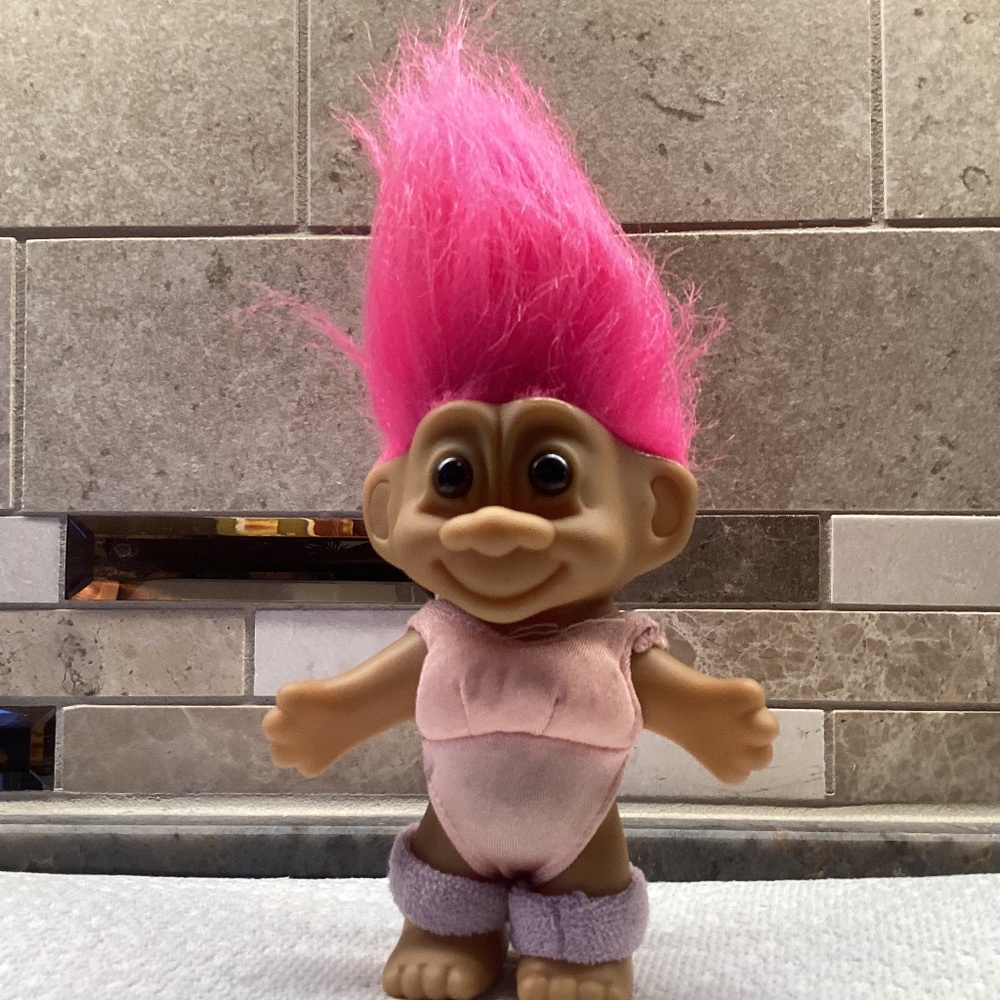 Russ  Exercise Workout Aerobics Troll Doll  Fushia Hair Pink Outfit 4.5”